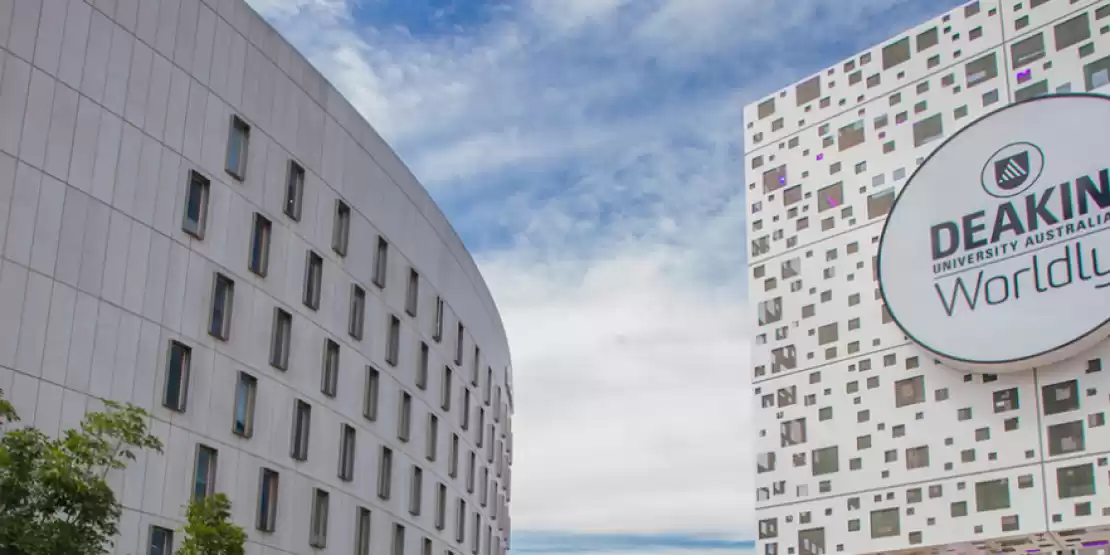 Deakin University (Deakin)