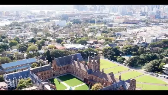シドニー大学から旅を始めましょう