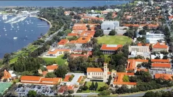 UWA අත්දැකීම