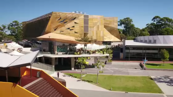 Voe sobre o Campus Joondalup da ECU