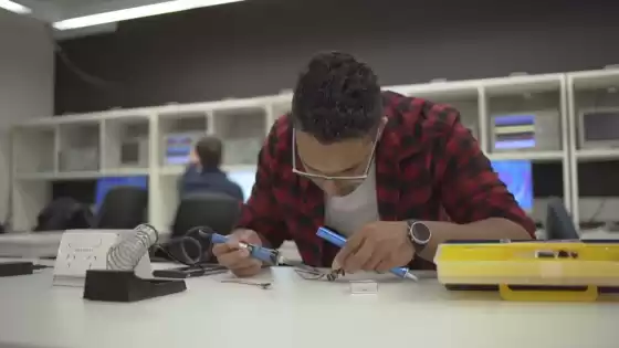 Ingénieur quelle est la prochaine étape, du moindre détail à la vue d'ensemble | Ingénierie | Université RMIT