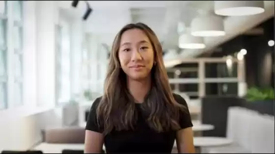 ホリー・リンです | UNSW ビジネススクールの情報システム