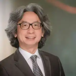มหาวิทยาลัย Swinburne ต้อนรับศาสตราจารย์ Tien Kieu ผู้เชี่ยวชาญด้านควอนตัมเข้าสู่สภา